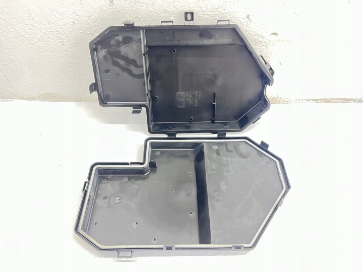 КОРПУС ЭБУ AUDI A4 B7 . 8E0035613A 8E0035619, фото 1