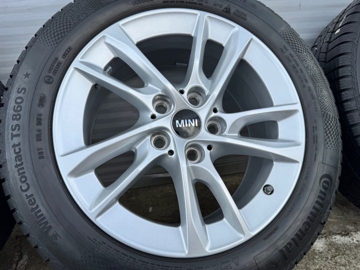 OEM КОЛЕСА ЗИМНИЕ MINI COOPER CLUBMAN F54 195/60/16 Continental 2024 г. 8.5 мм, фото 1