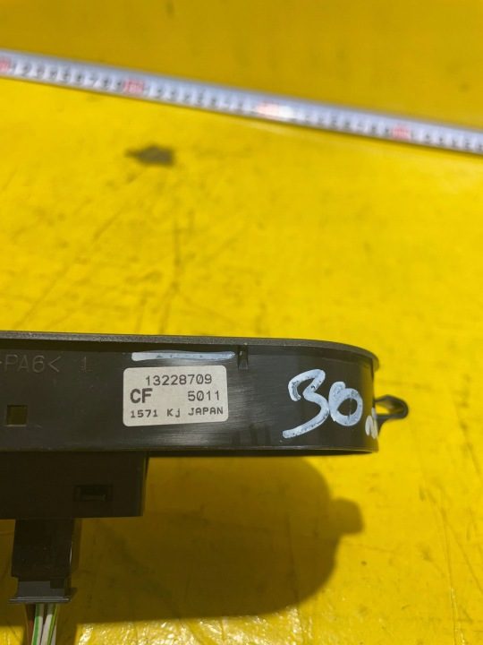 Кнопка стеклоподъемника Opel OE 13228709, фото 4