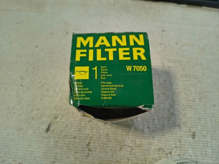 Фильтр масляный Mann Filter W 7050, фото 5