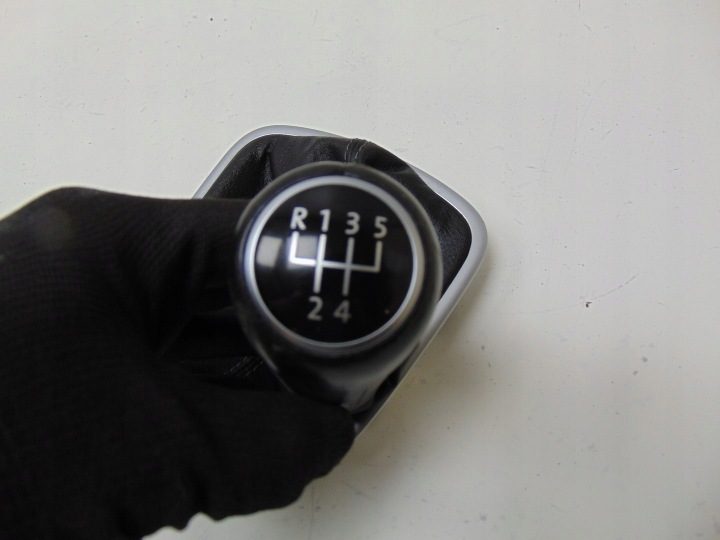 ЧЕХОЛ РУЧКА ПЕРЕКЛЮЧЕНИЯ ПЕРЕДАЧ VW POLO V 6R0711113M ., фото 8