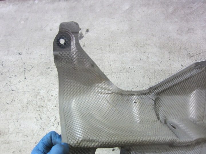 BMW X5 F15 F16 ТЕПЛОВАЯ ИЗОЛЯЦИЯ ЗАЩИТА ВЫХЛОПА ПЕРЕДНЯЯ ПРАВАЯ 51487158418, фото 3