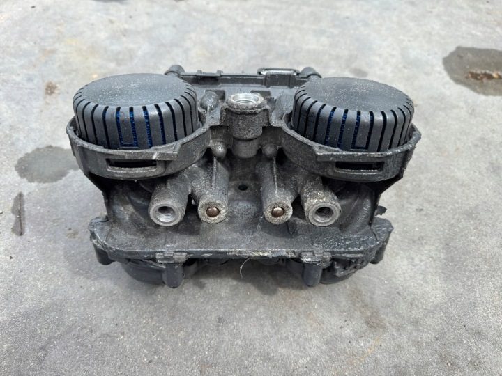 Клапан Модулятор EBS Mercedes Actros MP 4 Arocs Antos Atego A0004297624, фото 3