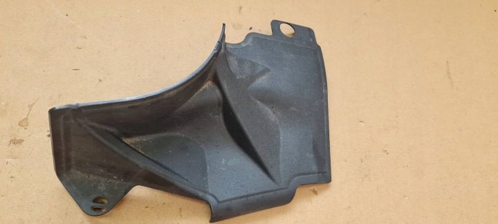 RS5 8W рестайлинг S5 A5 накладка защита стакана левая передняя 8W0806583C A4, фото 1