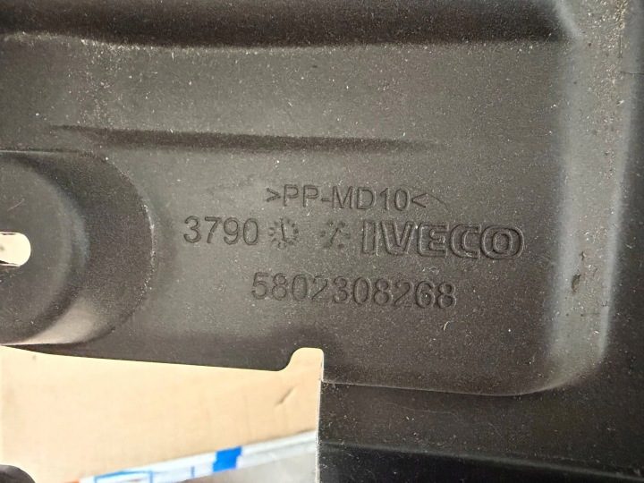 КРЫШКА КОЛОНКИ РУЛЕВАЯ IVECO DAILY VI 14- 5802308268, фото 5
