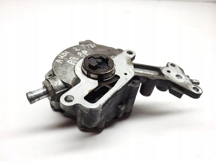 Насос Вакуумный Audi A3 8P 2.0 TDI 038145209, фото 2