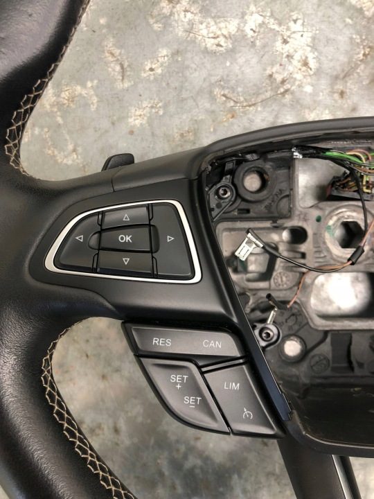 РУЛЬ VIGNALE КОЖА МУЛЬТИФУНКЦИОНАЛЬНАЯ ЛЕПЕСТКА FORD KUGA MK2, фото 3