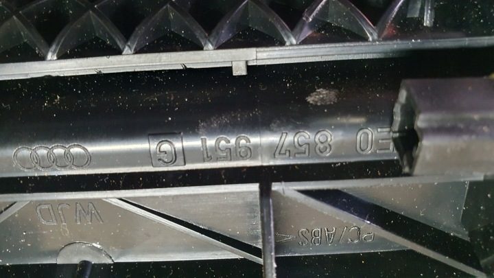ПЕПЕЛЬНИЦА AUDI A4 B7 B6 8E0857951G 2-DIN, фото 4