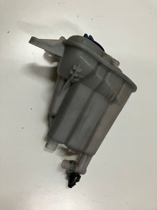 Расширительный бачок воды Audi A4 B8 8K0121403G, фото 1