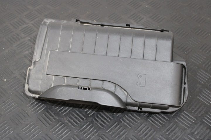 Крышка кожух аккумулятора A2465411005 Mercedes A-класс W176 рестайлинг AMG, фото 1