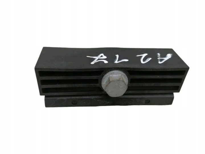 Кронштейн аккумулятора BMW 5 (F10) 61217592923 2.0L дизель 155 кВт 2012, фото 1