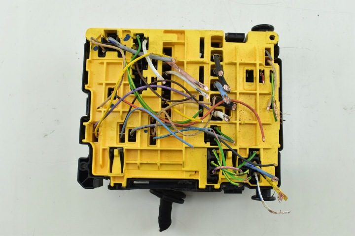 Блок Предохранителей BSM PEUGEOT 208 I CITROEN C3 III 9804848480, фото 6