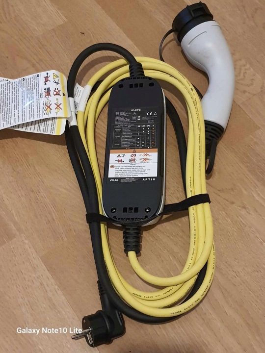 Зарядное устройство сетевое VW Audi Skoda_1EA971675AL ориг., фото 1