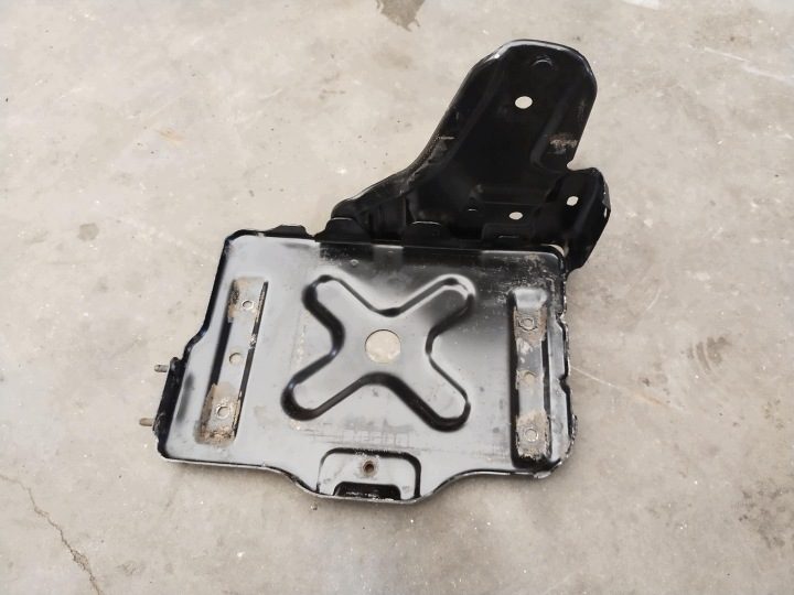 Основание кожух аккумулятора Fiat Sedici Suzuki SX4 рестайлинг бензин оригинал, фото 1