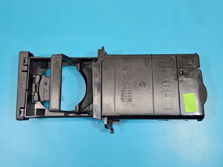 ДЕРЖАТЕЛЬ ПОД НАПИТКИ СТАКАН TOYOTA AURIS I 55620-02110, фото 4