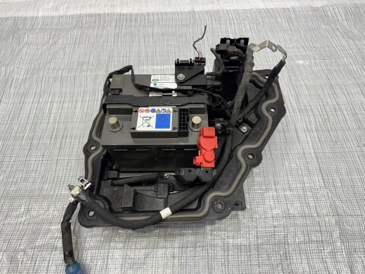 Кожух аккумулятора Range Rover Sport III L461 M8A2-10S798-AJ, фото 2