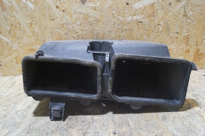 Крышка салонного фильтра Передняя Mercedes-Benz C W204 A2048300203, фото 6