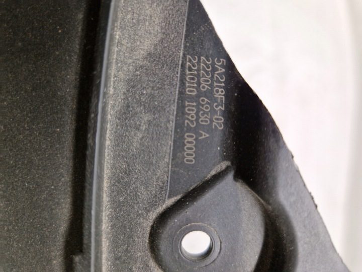 BMW G30 G31 РЕСТАЙЛИНГ ЖАЛЮЗИ ЭЛЕКТРИЧЕСКИЕ ВОЗДУХОВОД 5A218F302, фото 9