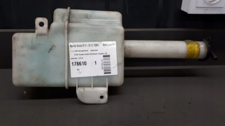 Расширительный бачок Hyundai Sonata IV рестайлинг 2.0 01-02, фото 2