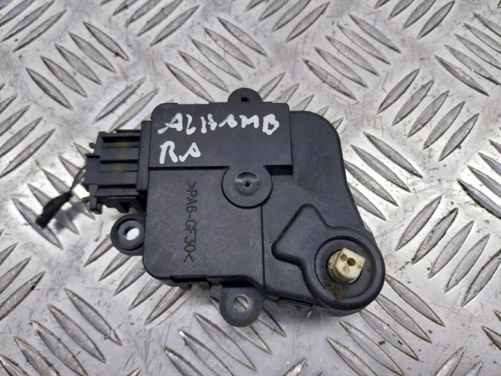 2003 Seat Alhambra (Mk1) Моторчик заслонок обдува 7M3907511A, фото 2