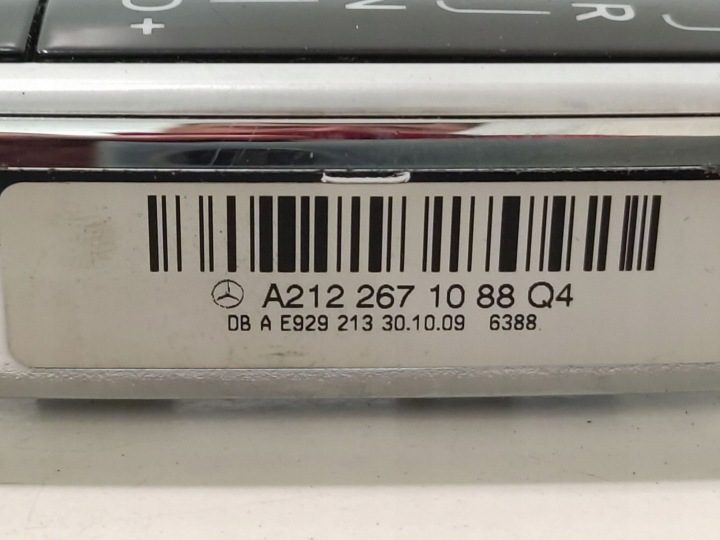 Mercedes-Benz E A207 2009 Салон Рамка рычага переключения передач, фото 4