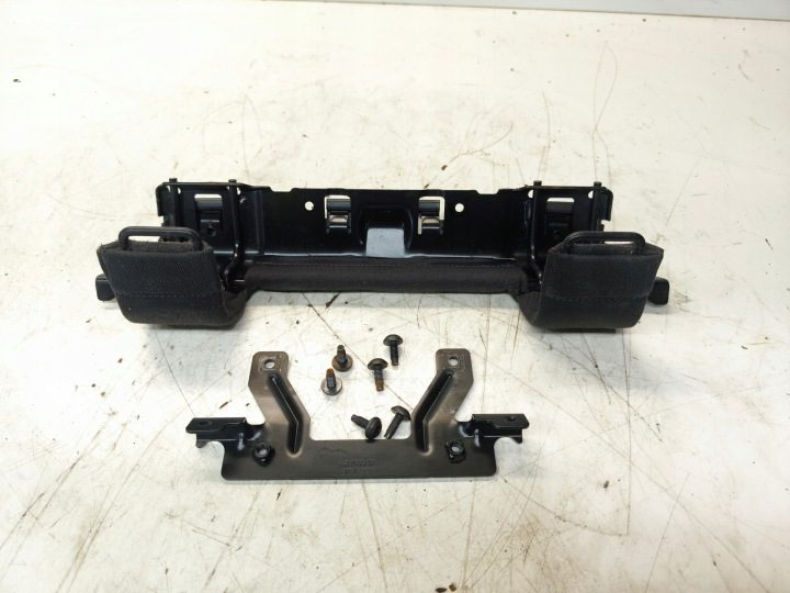КРЕПЛЕНИЕ ISOFIX ДЕТСКОГО КРЕСЛА ПЕРЕДНЕЕ AUDI Q3 8U Q5 8R 8R0881558, фото 1