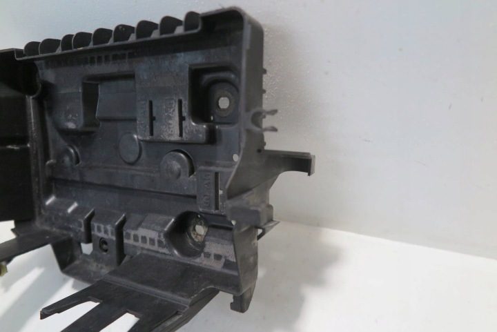 Площадка аккумулятора Opel OE 13235642, фото 12
