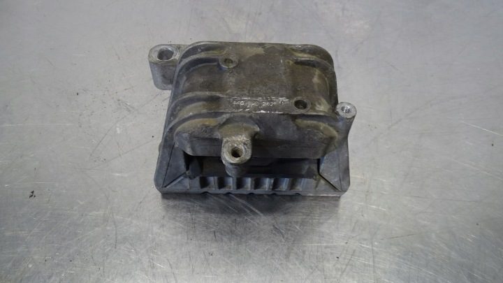 ПОДУШКА ДВИГАТЕЛЯ VOLKSWAGEN PASSAT B6 2.0TDI, фото 1