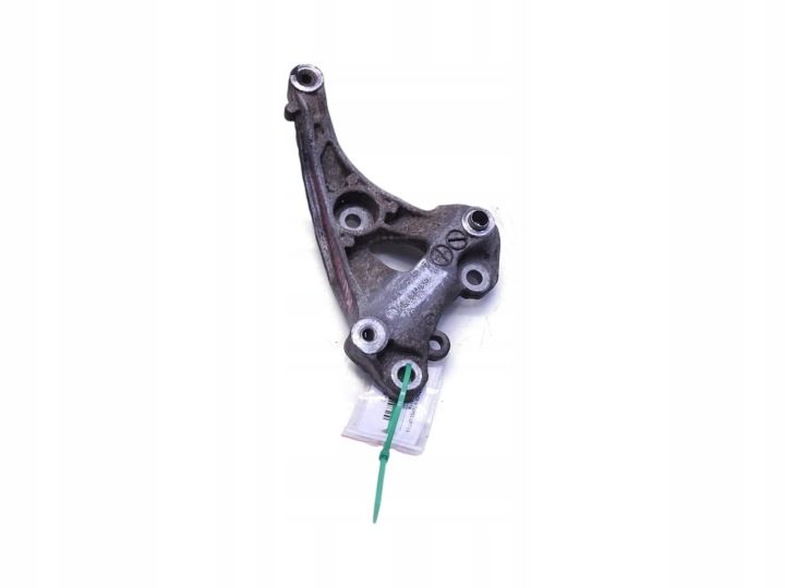 Кронштейн компрессора 1.6THP Peugeot 308 T9 V758078180, фото 1