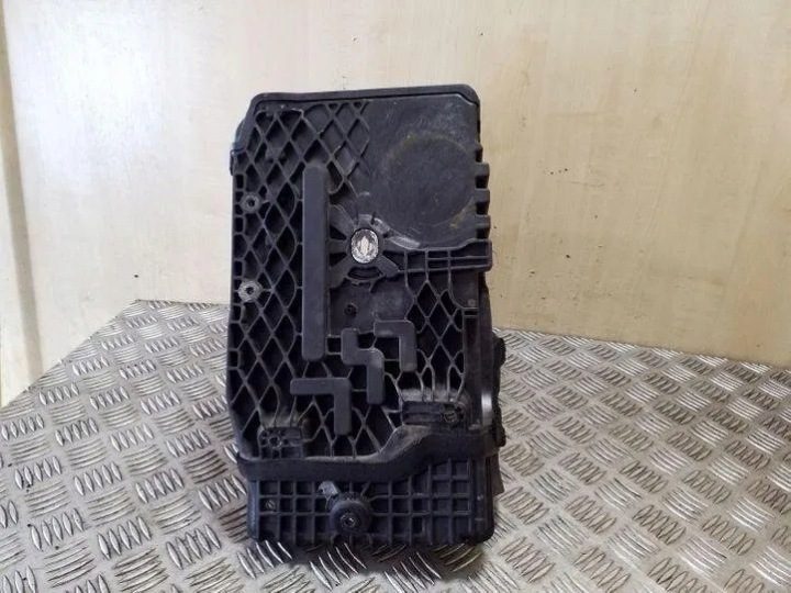 Крышка аккумулятора Volvo S80 II 2.4D D5 185 л.с., фото 4