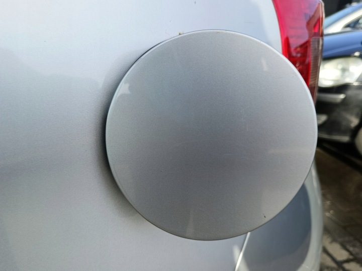 Toyota Yaris II 2 05-11 ЛЮЧОК ГОРЛОВИНЫ БЕНЗОБАКА код краски 1E7, фото 3