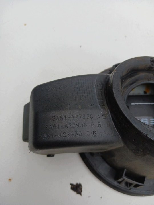 Ford Fiesta MK7 лючок горловины бензобака цвет H9 8A61-A27936, фото 4