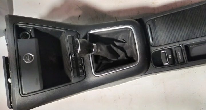 В СБОРЕ ЦЕНТРАЛЬНЫЙ ТОННЕЛЬ ПОДЛОКОТНИК VW TIGUAN 5N 5N0862535, фото 2