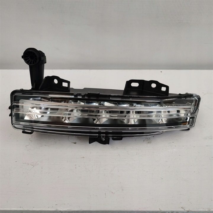 ПРОТИВОТУМАННАЯ ФАРА ЛЕВАЯ LED RANGE ROVER L460 M8E2-15201, фото 1
