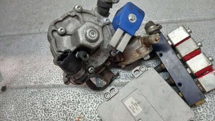 ГБО OPEL VECTRA B 1.6B 98 г. СЕДАН, фото 5