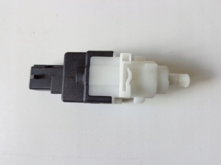 FIAT LANCIA PANDA II ДАТЧИК ТОРМОЗА СТОП 46840510, фото 2