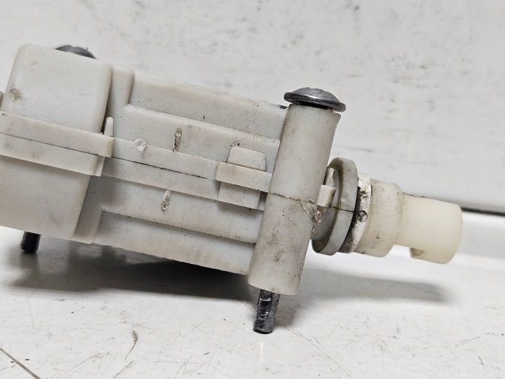 Привод тяга лючка горловины бензобака VW Golf VI 2008- 5K6810773A, фото 4