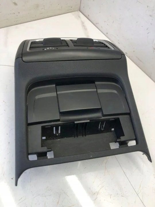 Задняя решетка вентиляционная AUDI A5 КАБРИОЛЕТ (8F7) 8K0819203E 3.0L дизель 180 кВт, фото 2