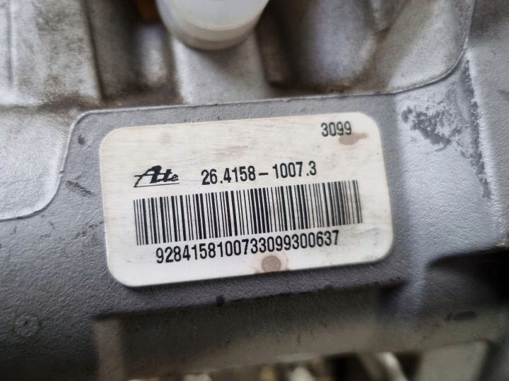 2020 Chrysler Pacifica Бачок тормозной жидкости 26415810073, фото 6