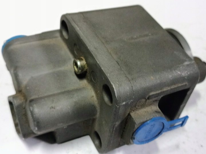 Клапан коробки передач MAN F/M 90/2000 Mercedes Volvo 0002609757 0012606257, фото 1