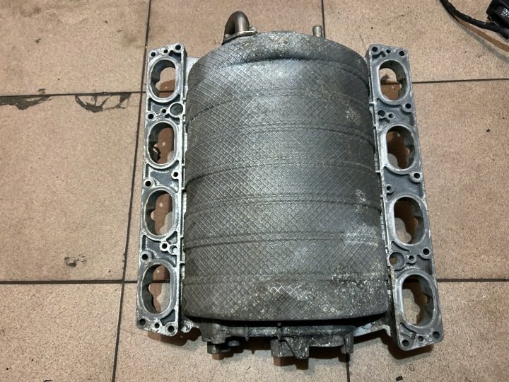 НИЗ ВПУСКНОЙ КОЛЛЕКТОР AUDI A6 C5 4.2 V8 ARS, фото 1