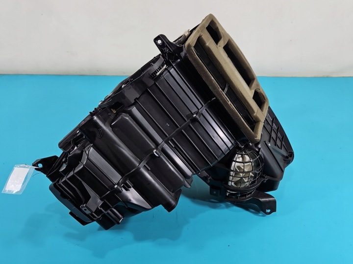 Корпус в сборе отопитель Ford Fiesta MK8 16-21, фото 4