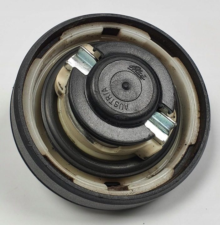 КРЫШКА ГОРЛОВИНЫ БЕНЗОБАКА MERCEDES W204 A2114700505, фото 2