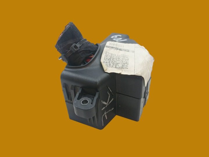 Блок предохранителей 1.9 TDI 105 л.с. Volkswagen Jetta V (2005-2010), фото 1