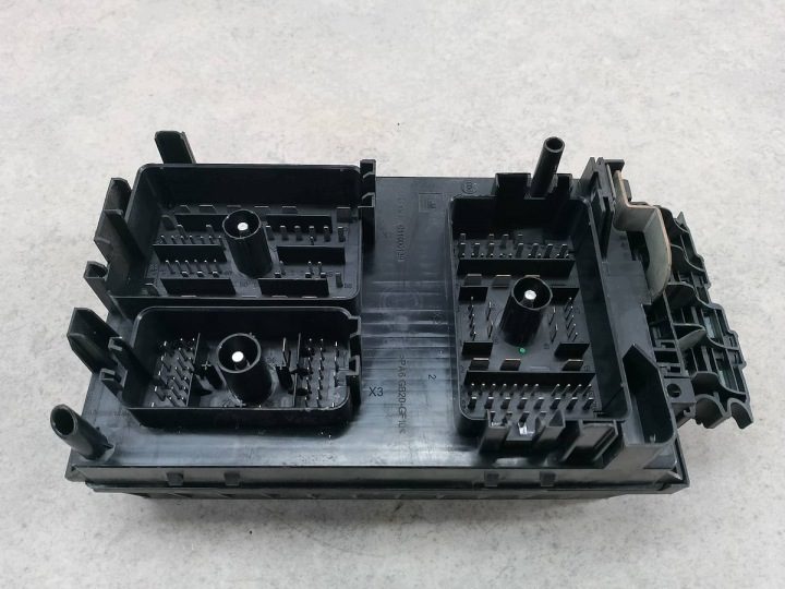 БЛОК ПРЕДОХРАНИТЕЛЕЙ НАРУЖНЫЙ OPEL ASTRA J C11000139 GM 2.0 CDTI, фото 2