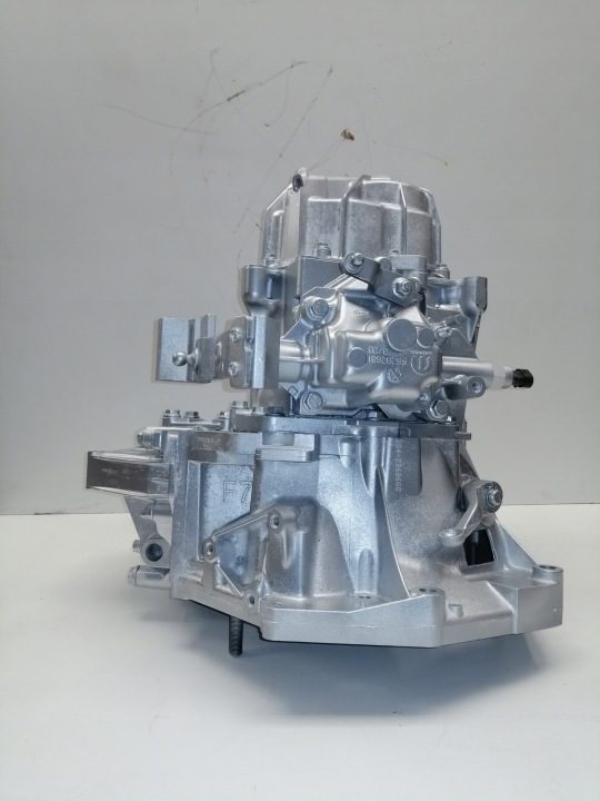 КОРОБКА ПЕРЕДАЧ PANDA 100 HP 6 ПЕРЕДАЧ НОВАЯ ПОДШИПНИКА, фото 5