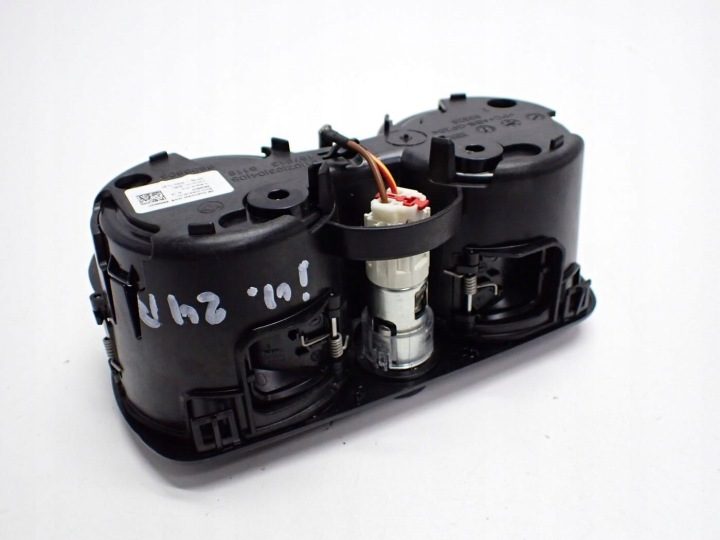 ПОДСТАКАННИК НАПИТКИ ЕВРОПА USB 83329001 6809803 6806803 BMW 4 I4 G26 24 г., фото 3