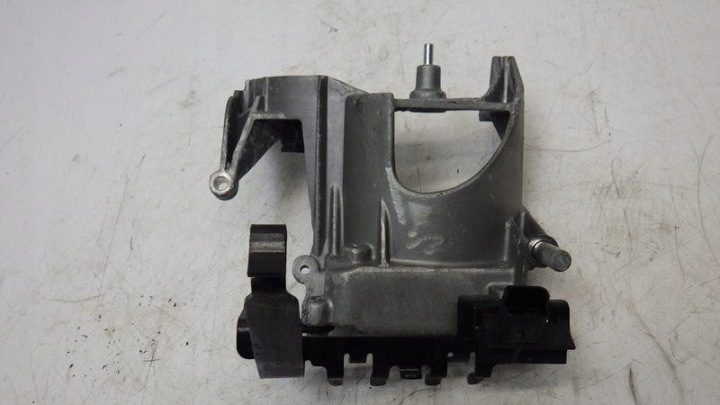 КРЕПЛЕНИЕ ТОПЛИВНОГО ФИЛЬТРА CITROEN C4 CACTUS 1.6 HDI 9672309780, фото 1