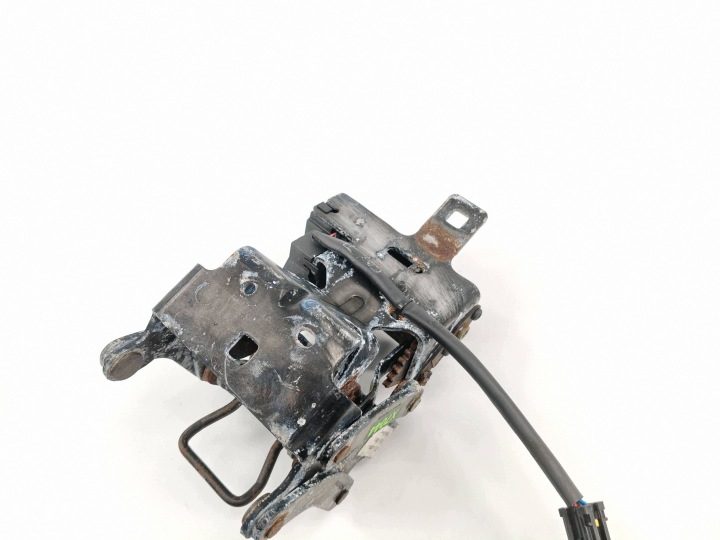 ЗАМОК НИЖНИЙ КРЫШКИ БАГАЖНИКА OPEL ASTRA III H КАБРИОЛЕТ 13197820, фото 3