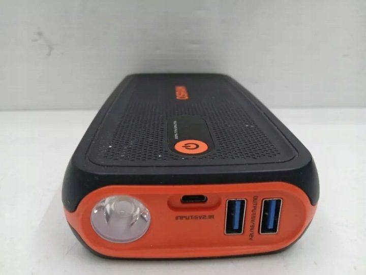 OSRAM BATTERYstart 300 – стартер 12V 12000 мАч с повербанком и фонариком, фото 3